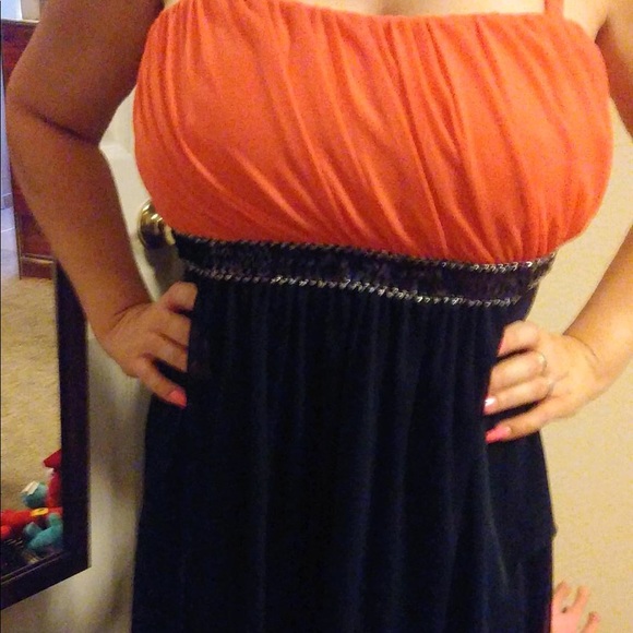 Dress - Picture 3 of 4